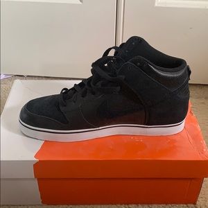Nike Dunk SE High Black